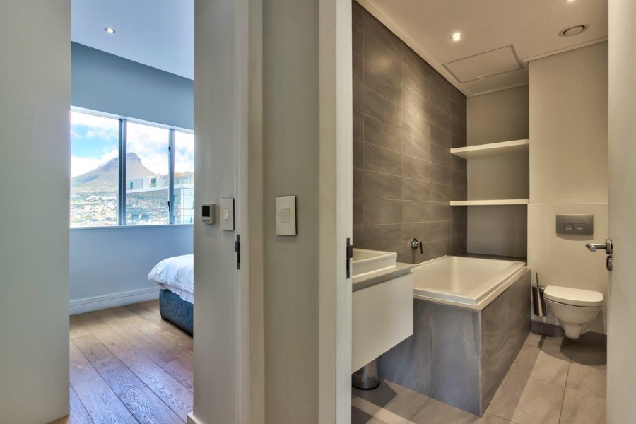 2 Bedroom Property for Sale in Cape Town City Centre Western Cape